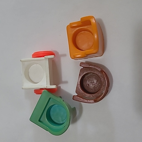 Vintage Fisher-Price toys - Picture 15 of 16